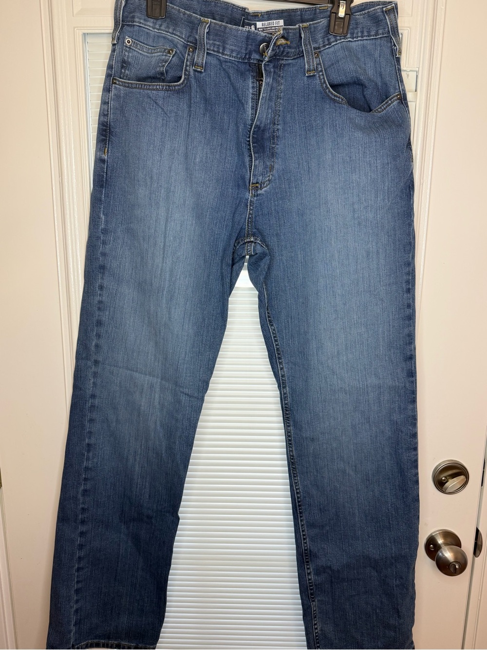 Carhartt Men's Relaxed Straight Jeans in Medium Blue